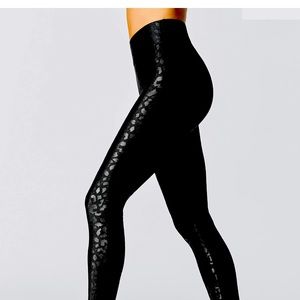 Carbon38  full size leggings size large